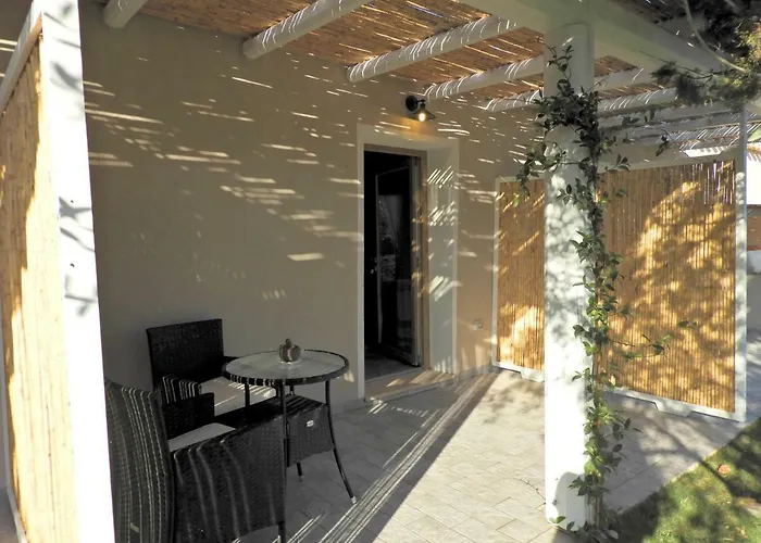 فندق مبيت وإفطار Acquamaris Tuerredda 3*